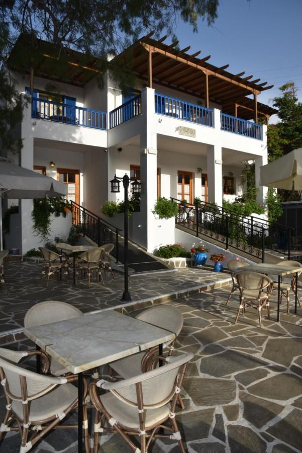 Cavo D'Oro Hotel Batsíon Exterior foto